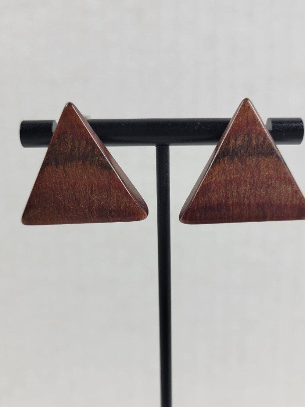 Vintage Modernist Brown Wood Triangle Stud‎ Earrings Geometric Boho Post E140E